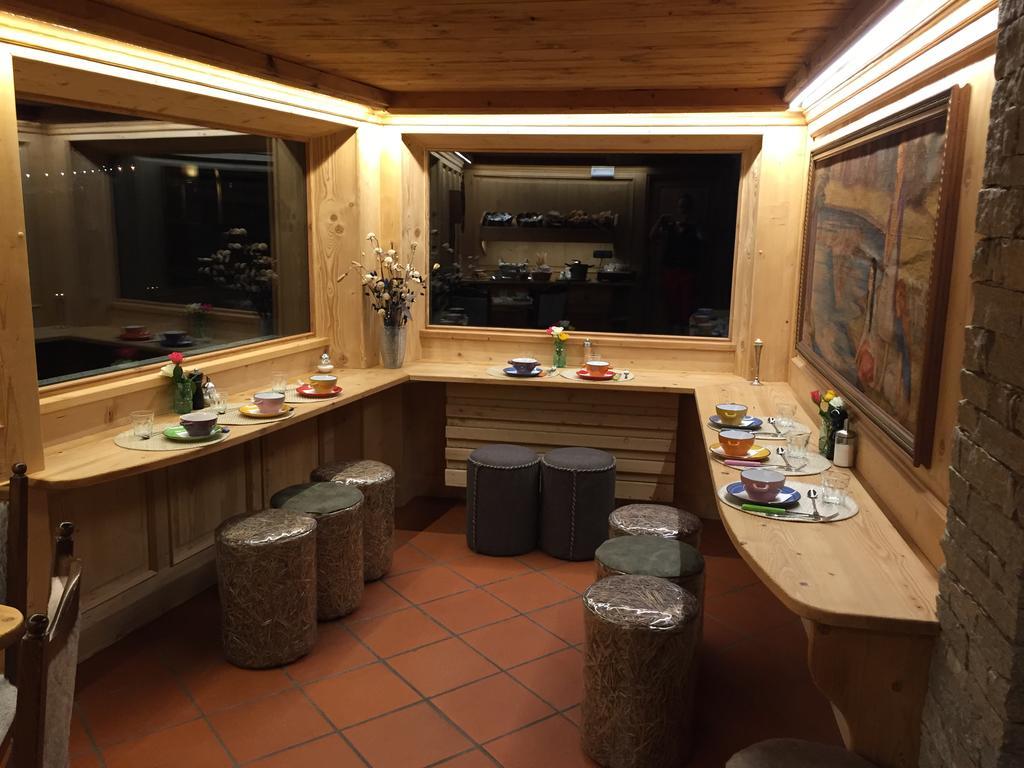 Hotel Meuble Gorret Breuil-Cervinia Exteriér fotografie
